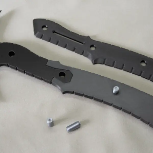 RE-9 "Vanguard" Tactical Hatchet: Leon S. Kennedy Signature Weapon