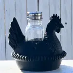Farmhouse Dining: Hen on Nest Salt & Pepper Shaker Holders