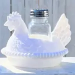 Farmhouse Dining: Hen on Nest Salt & Pepper Shaker Holders