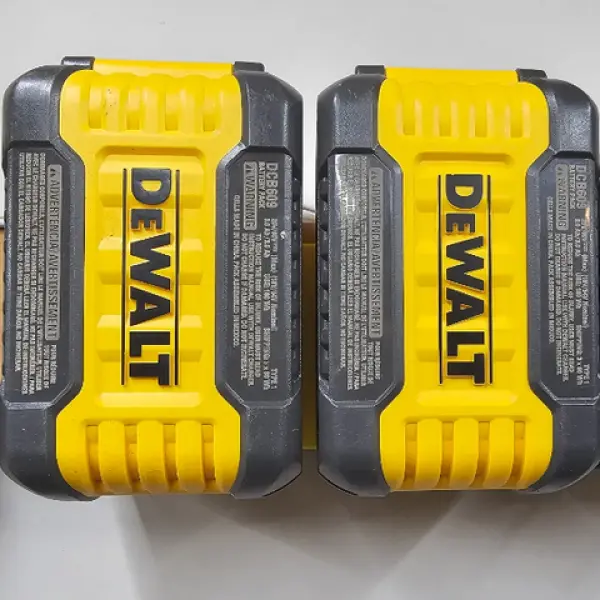 DeWalt 20V/60V Battery Wall Mount